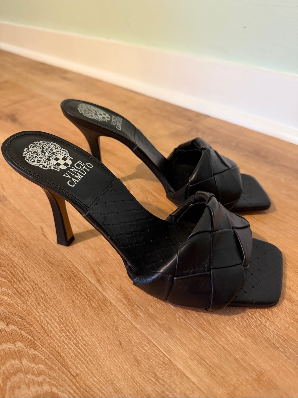Vince Camuto Black Leather Brelanie Woven Mule - Picture 4 of 8
